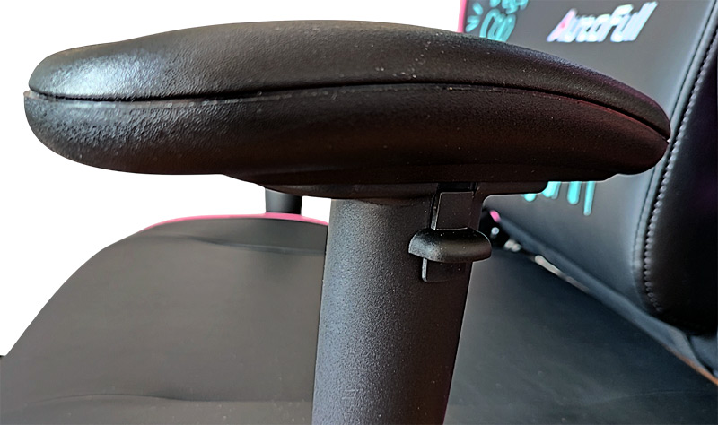 Accoudoir et sa molette de réglage