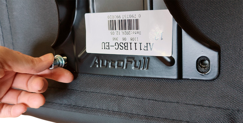 Vissage du socle à levier