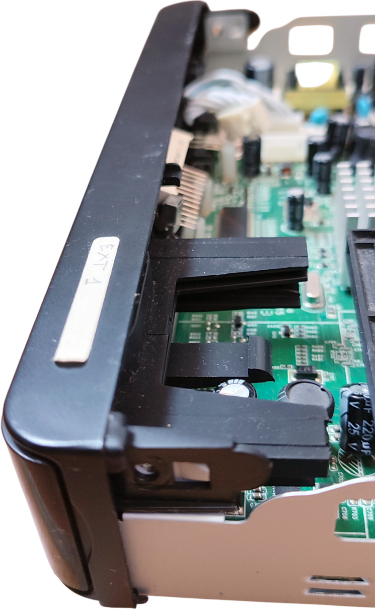 Démontage du panneau avant