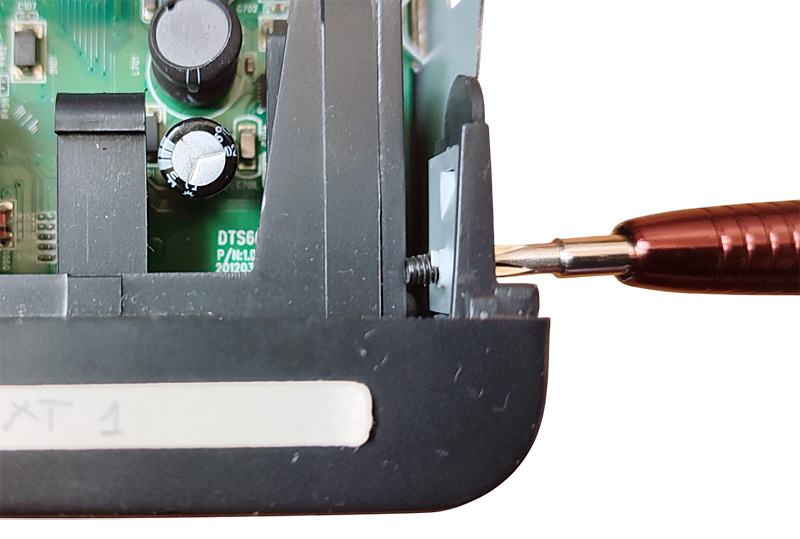 Dévissage de la façade