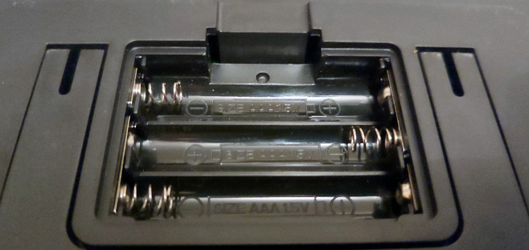 Arrière de la station météo - Compartiment à piles