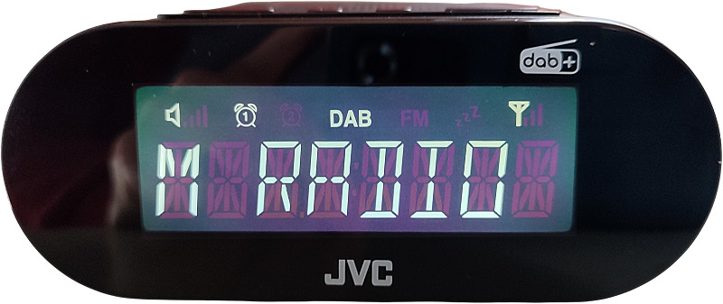 Affichage du nom de la station en DAB