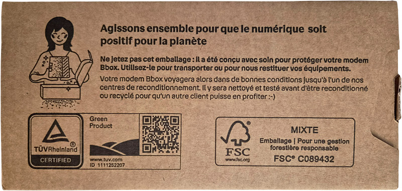 Côté de la boîte du modem routeur Bbox 6 wifi