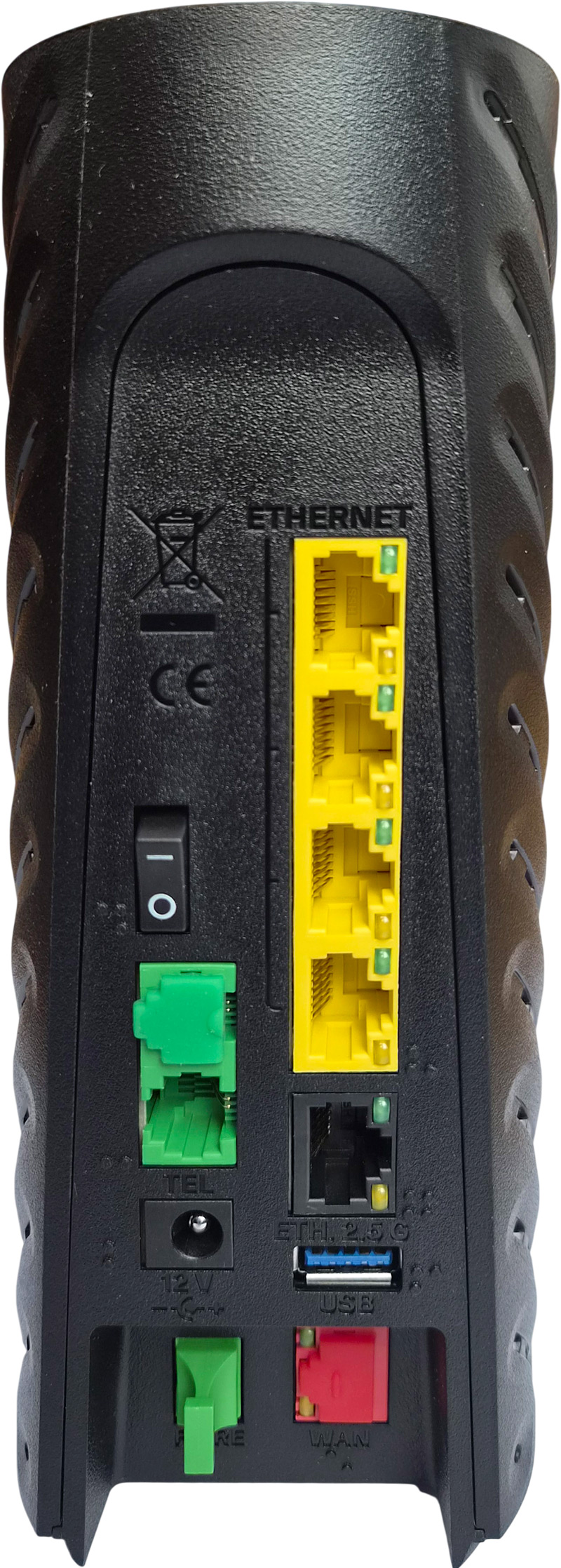 Modem routeur Bbox 6 wifi face arrière