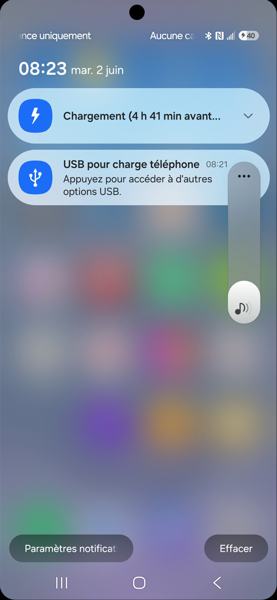 Volet notifications pour accéder aux paramètres USB quand S25 connecté au PC